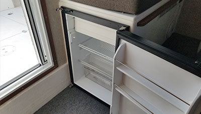 Sea-Sport-Aleutian-2600-Iridium-Grey-Convertable-Galley-Fridge-1677099810710.jpg