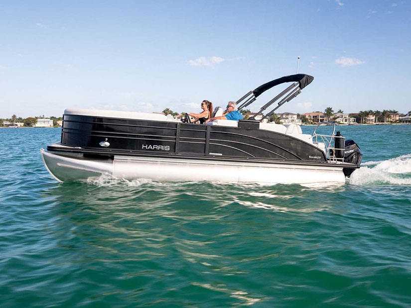 Small Bow Riders 5 Key Differences Between Bowriders and Pontoons