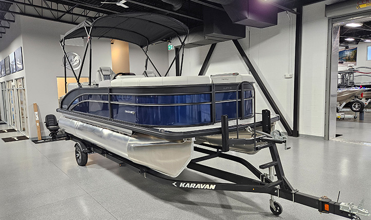 Cruiser 210 Midnight Blue Metallic