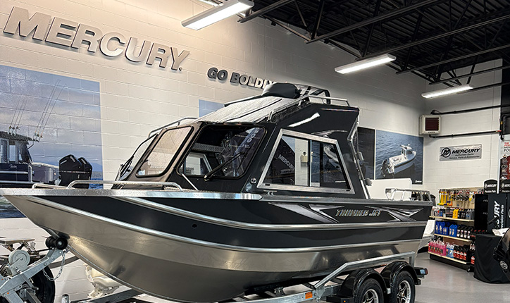 185 Luxor 3/4 Hard Top Gun Metal Gray